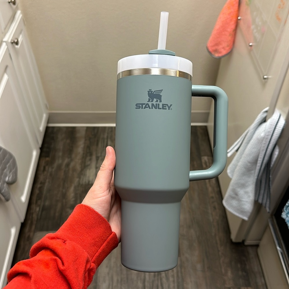 Stanley Matte Shale 40oz